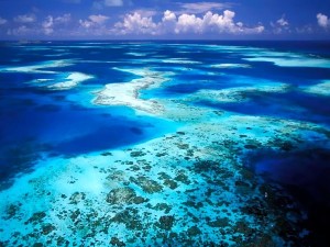 losroques-atoll Los Roques, Venezuela, is a far-reaching archipelago located 11 degrees north of the equator. The majority of its keys - like the pictured atoll - are easily accessible to tourists who venture to a pier and request a boat ride from a local. The boat men are not only knowledgeable about the area, they can also handle the permit logistics.